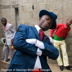 優雅なファッションが最高の復讐である――ダニエル・タマーニとコンゴのサプール