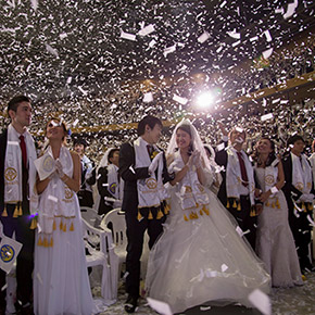 5000人の花嫁花婿――統一教会・合同結婚式写真集