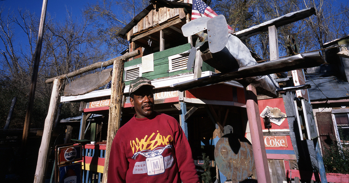 Back in the ROADSIDE USA 81 Earl's Art Gallery, Bovina, MS バックナンバー